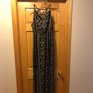 Navy and Tan Liz Lange Maternity Dress